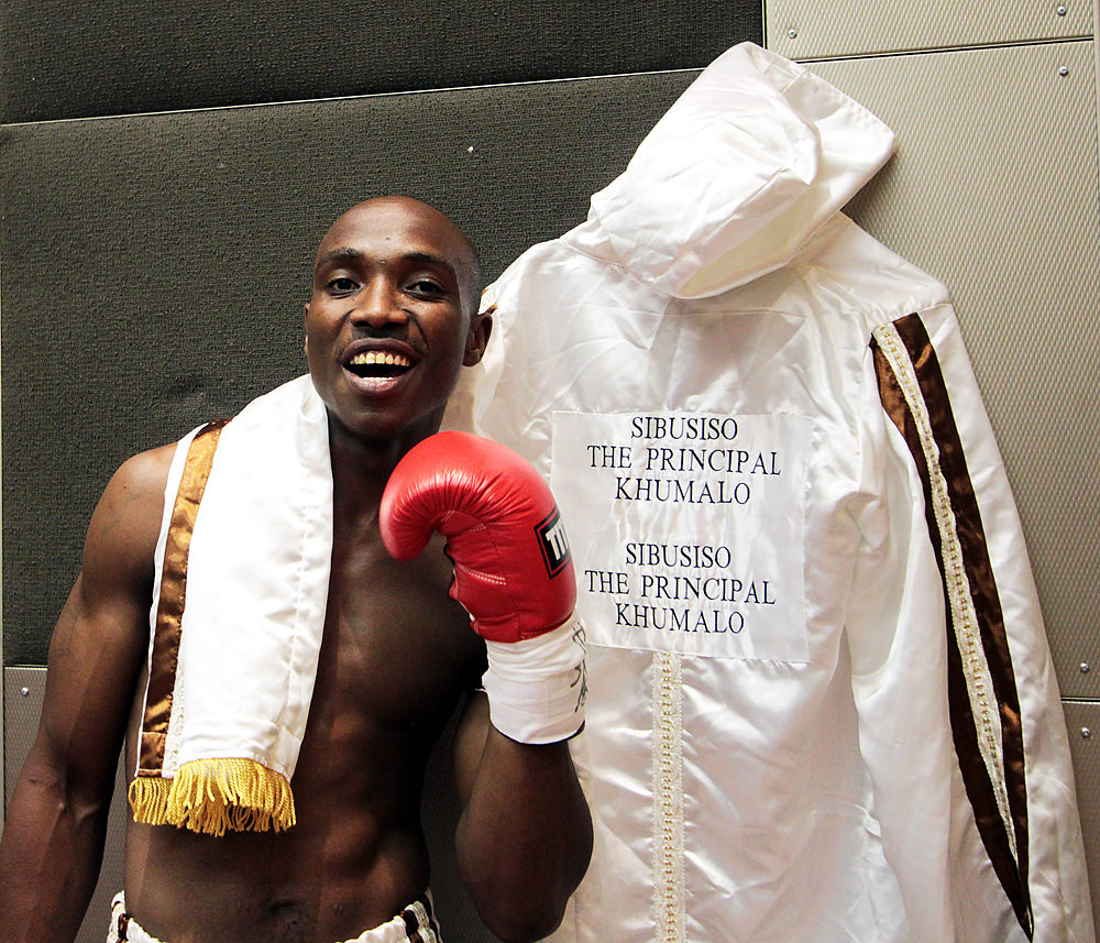 sandile before fight sm