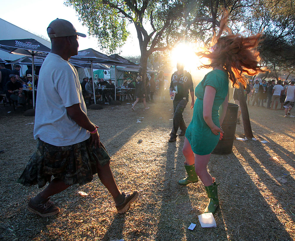 14 chris ruth dancing sm Dancing at OppiKoppi.
