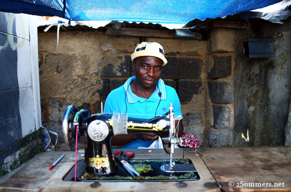 Instawalking Through Alex (With a DSLR)