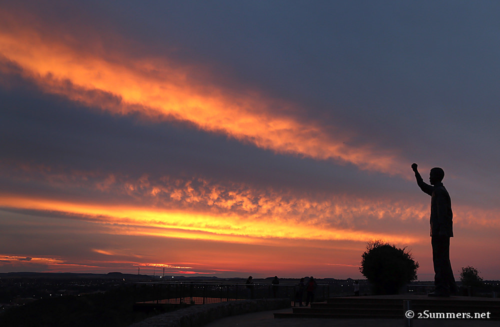 Mandela Sets the World on Fire