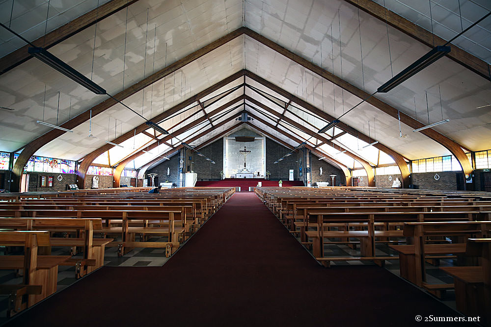 12 Regina-Mundi-inside