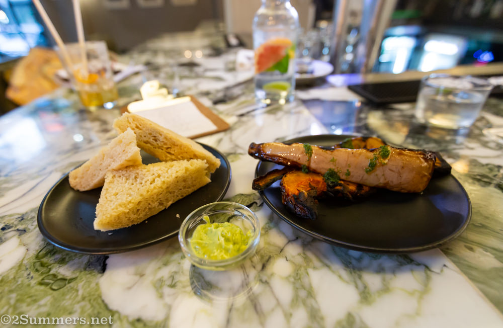 Bar snacks at Artivist