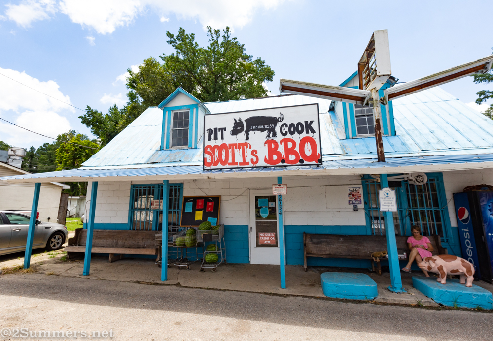 Scott's Barbecue in Hemingway