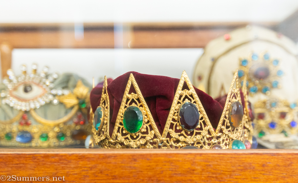 Masonic crowns