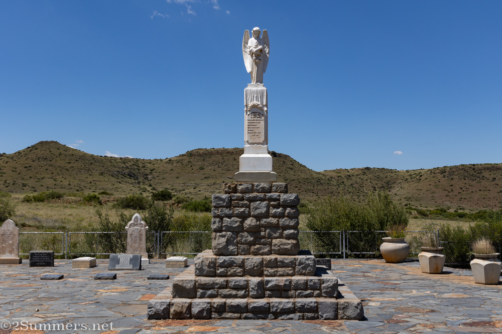 Monument to the Bethulie concentration camp