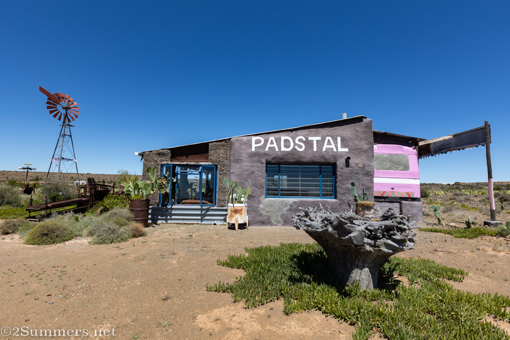 One of many padstals we visited