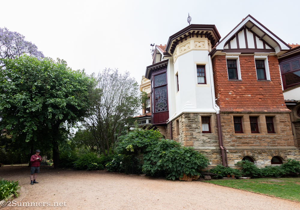 Thorsten sketching the house