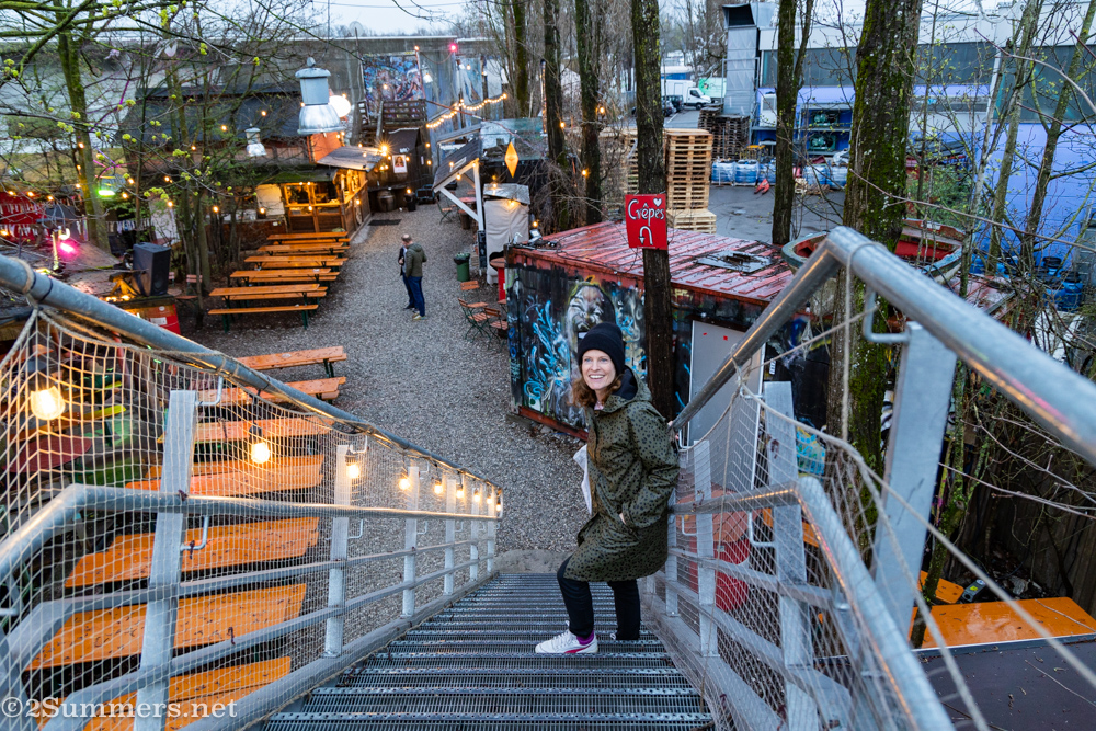 Susi behind Alte Utting